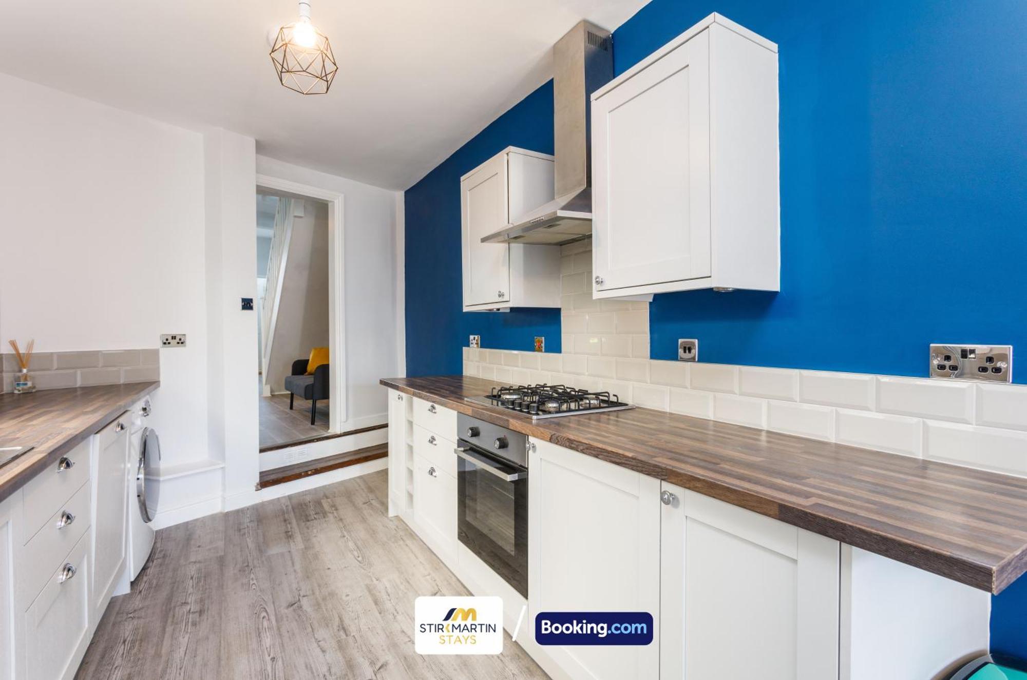 Comfy 3Bed House By Stirkmartin Stays Short Lets & Serviced Accommodation Cardiff With Free Parking & 8Mins To City Centre Eksteriør billede