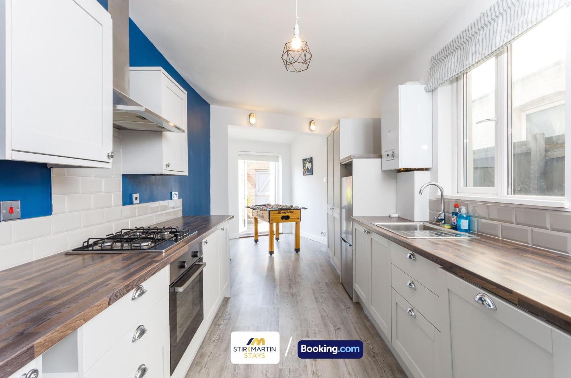 Comfy 3Bed House By Stirkmartin Stays Short Lets & Serviced Accommodation Cardiff With Free Parking & 8Mins To City Centre Eksteriør billede