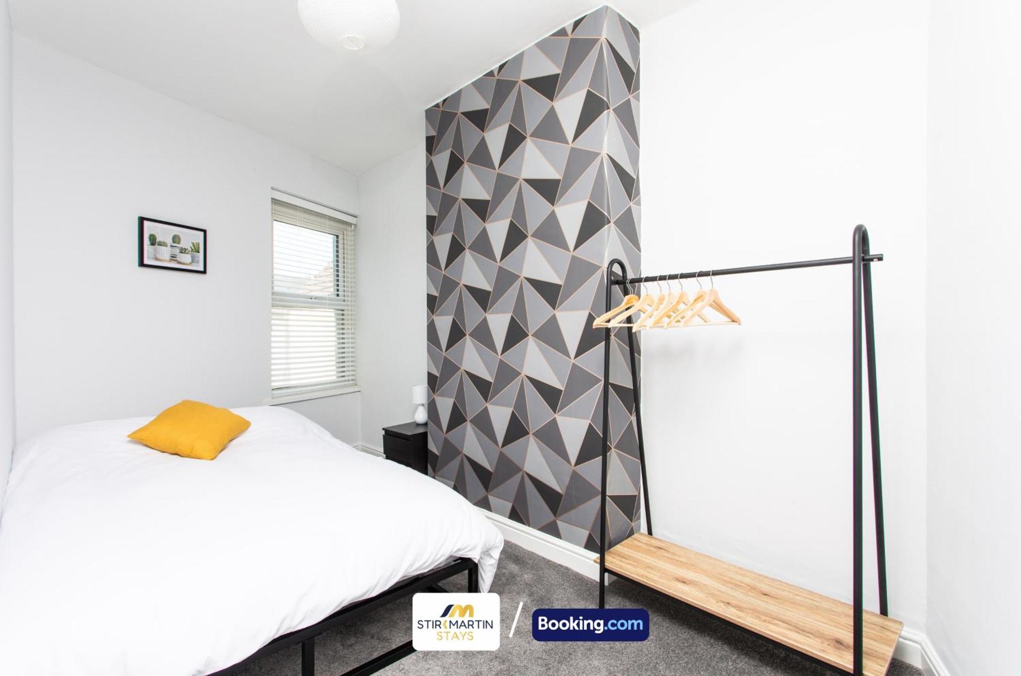 Comfy 3Bed House By Stirkmartin Stays Short Lets & Serviced Accommodation Cardiff With Free Parking & 8Mins To City Centre Eksteriør billede