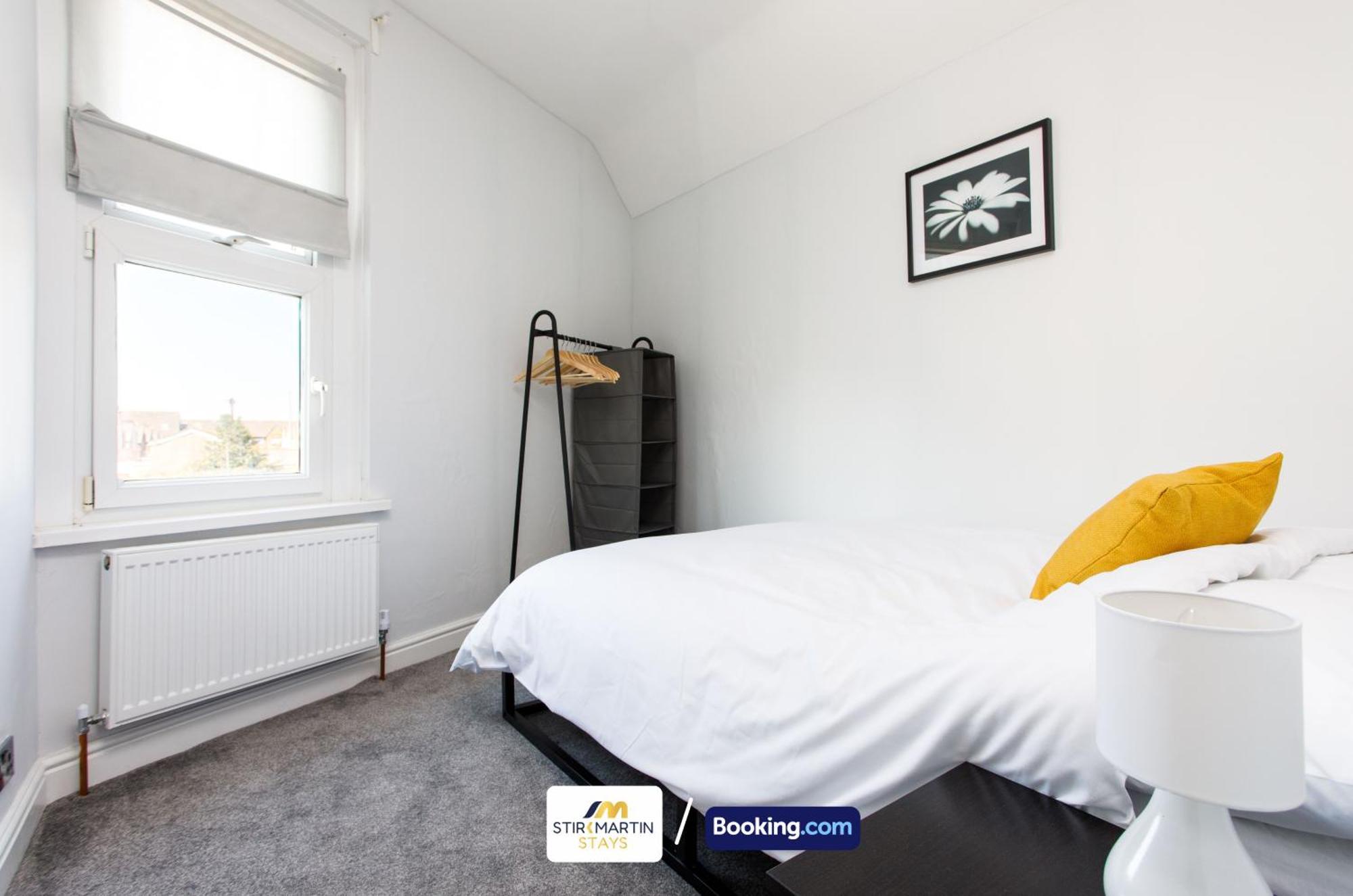 Comfy 3Bed House By Stirkmartin Stays Short Lets & Serviced Accommodation Cardiff With Free Parking & 8Mins To City Centre Eksteriør billede