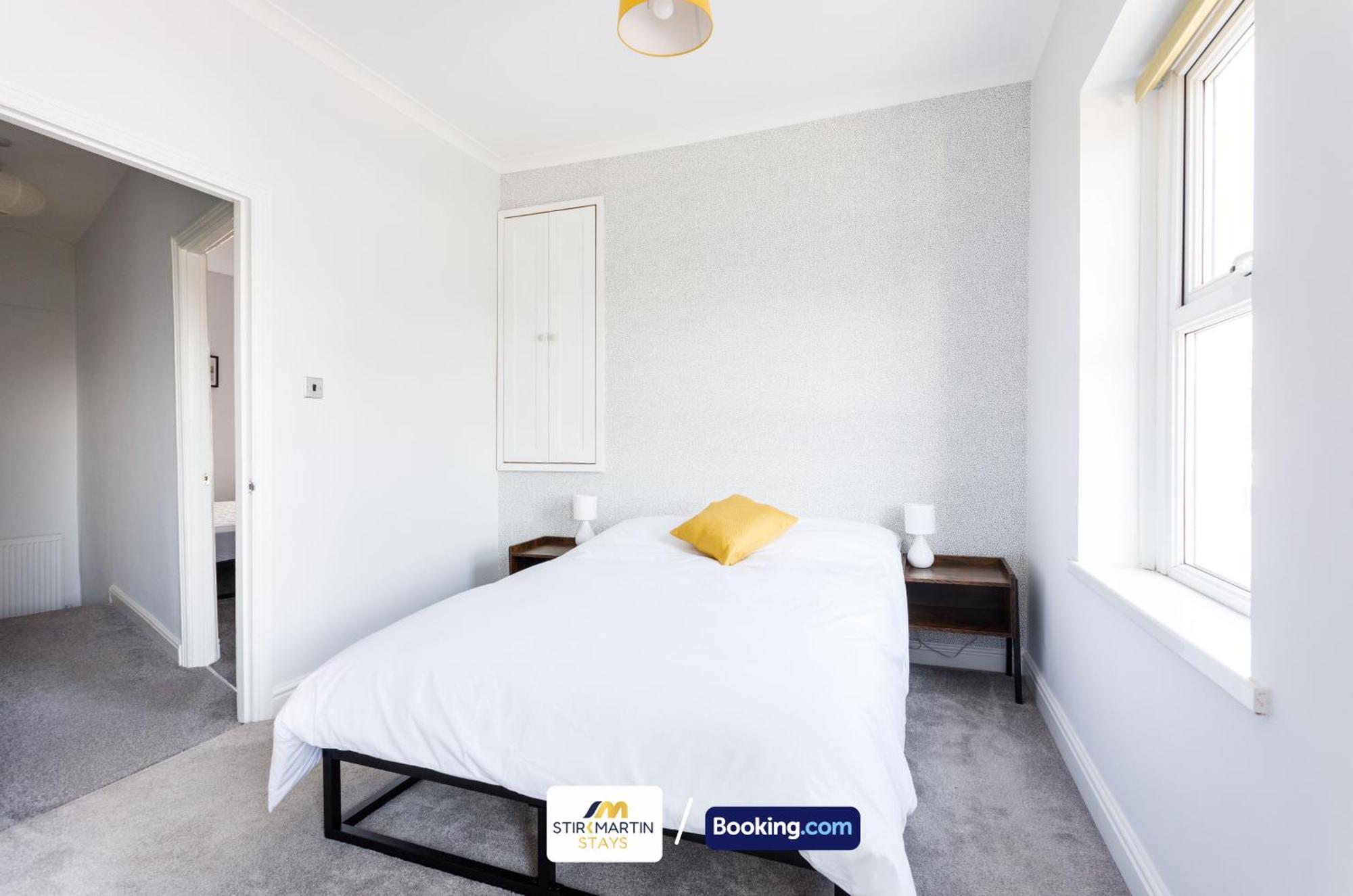 Comfy 3Bed House By Stirkmartin Stays Short Lets & Serviced Accommodation Cardiff With Free Parking & 8Mins To City Centre Eksteriør billede