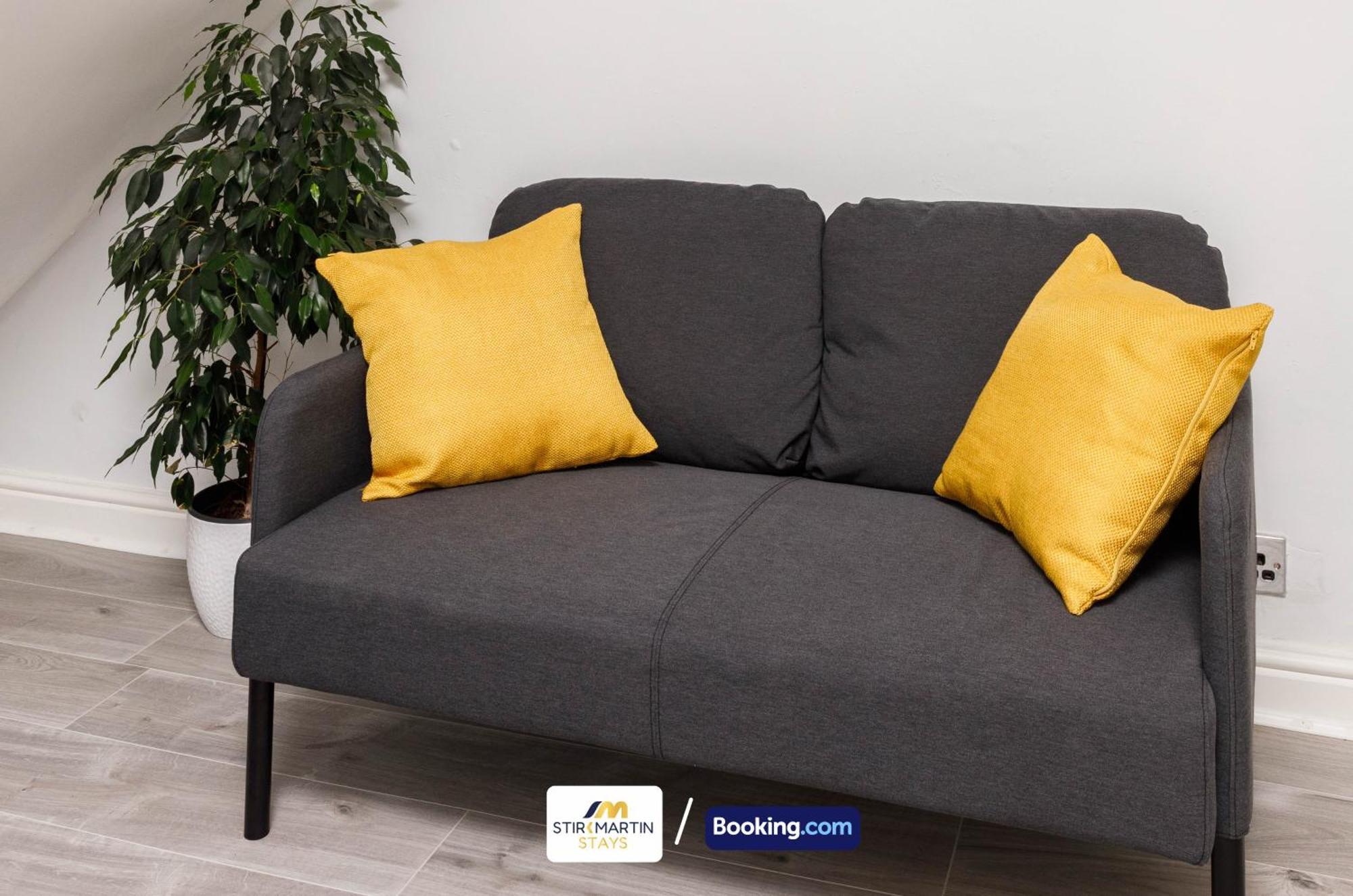 Comfy 3Bed House By Stirkmartin Stays Short Lets & Serviced Accommodation Cardiff With Free Parking & 8Mins To City Centre Eksteriør billede