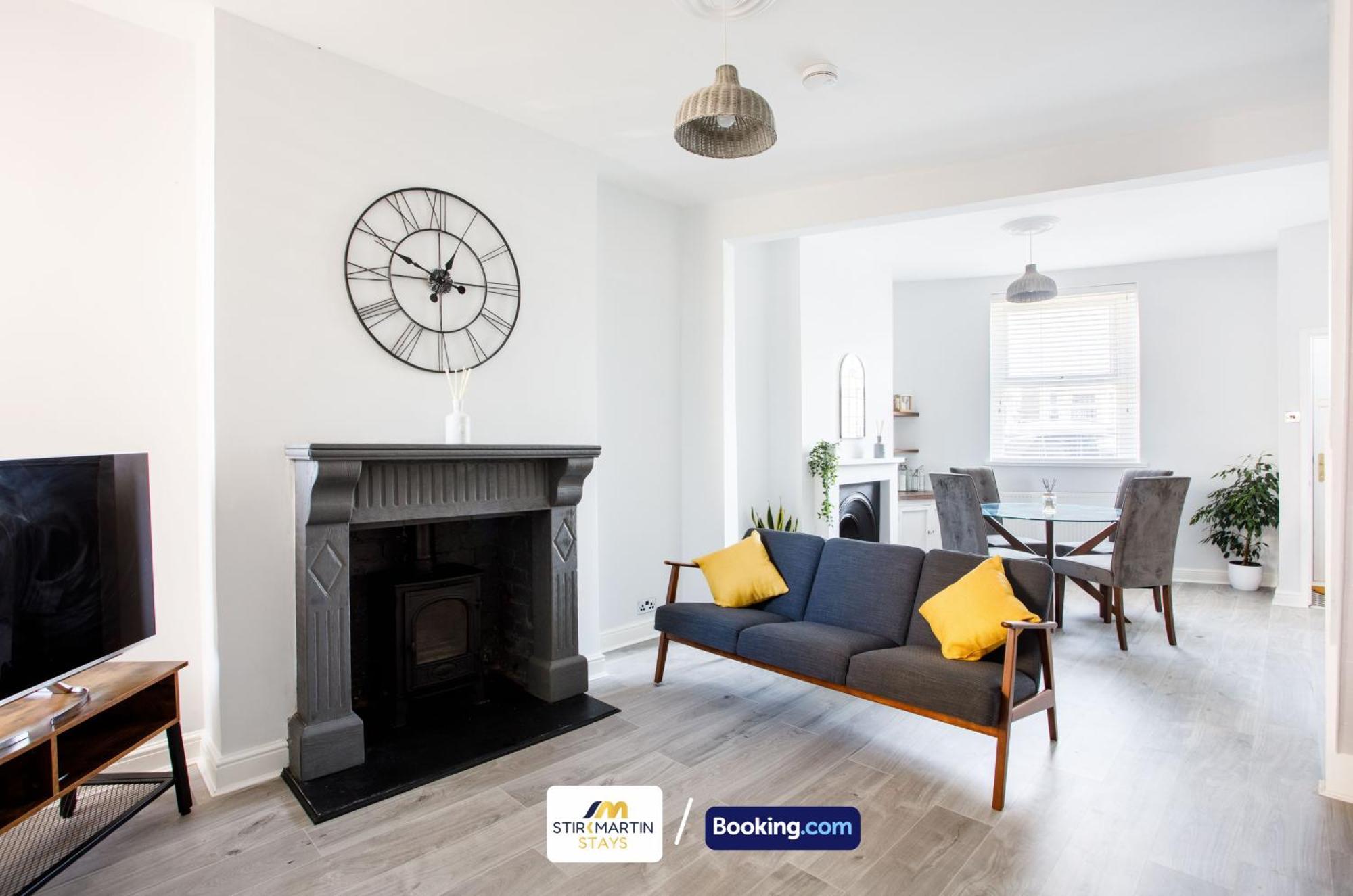 Comfy 3Bed House By Stirkmartin Stays Short Lets & Serviced Accommodation Cardiff With Free Parking & 8Mins To City Centre Eksteriør billede