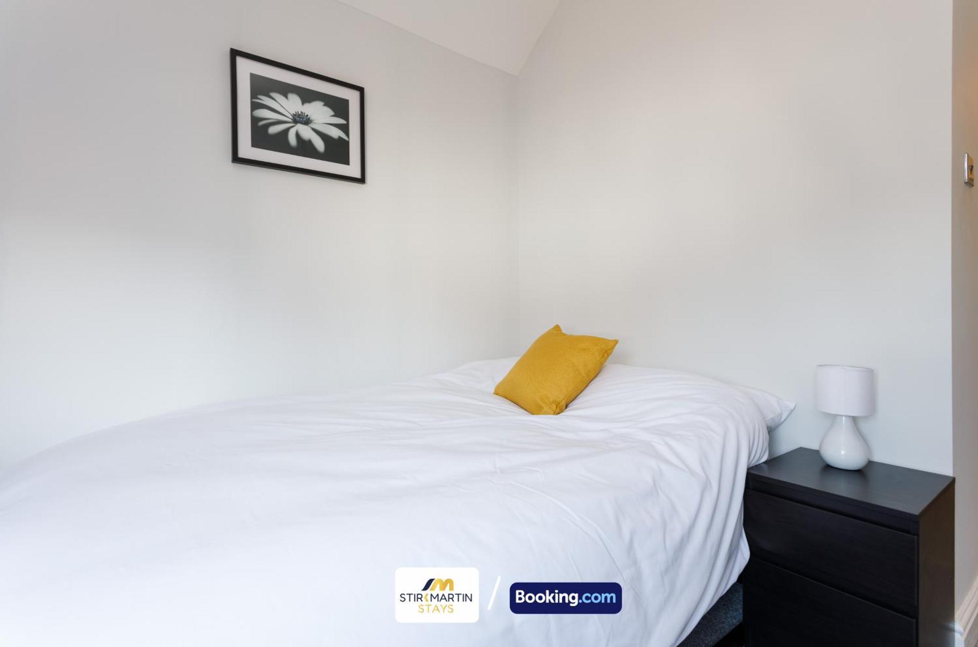 Comfy 3Bed House By Stirkmartin Stays Short Lets & Serviced Accommodation Cardiff With Free Parking & 8Mins To City Centre Eksteriør billede